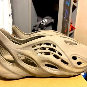 Adidas Yeezy Foam Runner Stone Sage size 14 Used